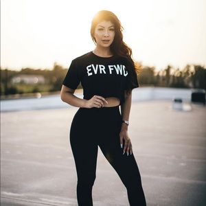 Ever forward Performance tee
